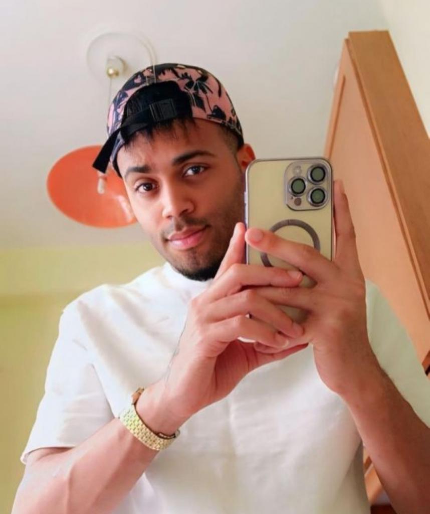 Chico busca chica en Valencia: 