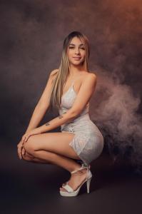 695129840: Chica busca chico en Madrid