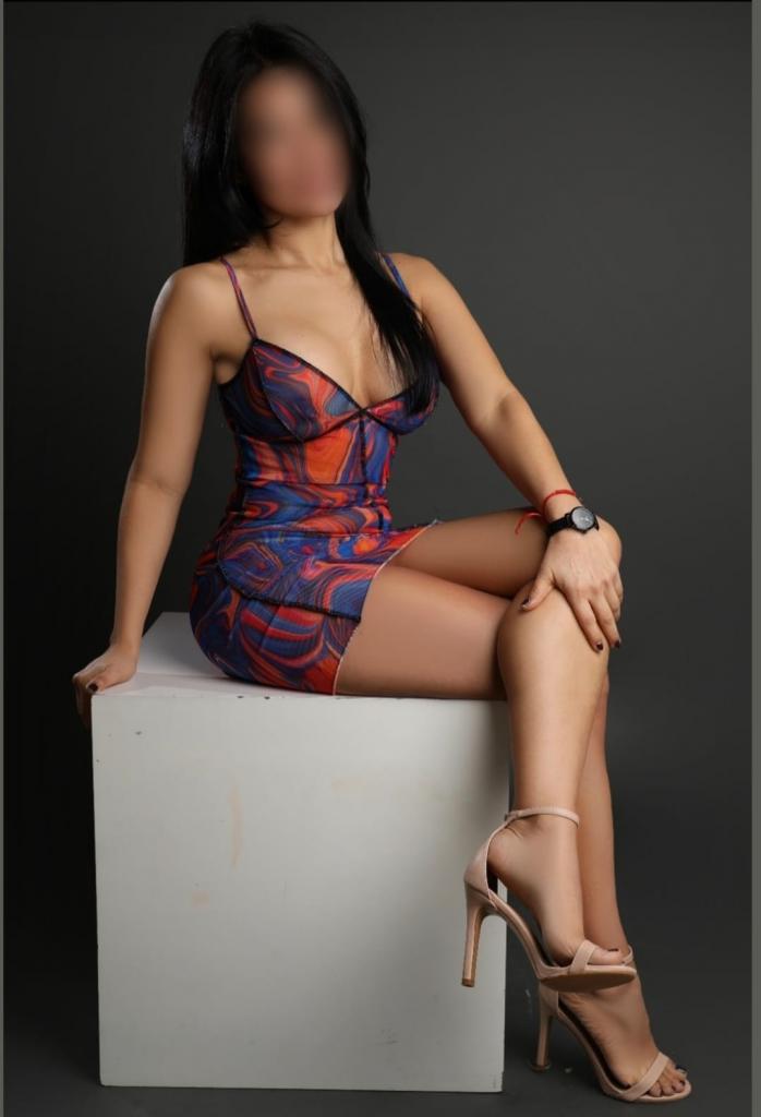 623407191: Chica busca chico en Granada