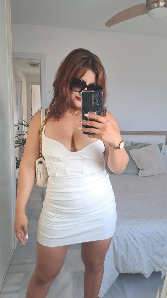 Chica busca chico en Almería: 