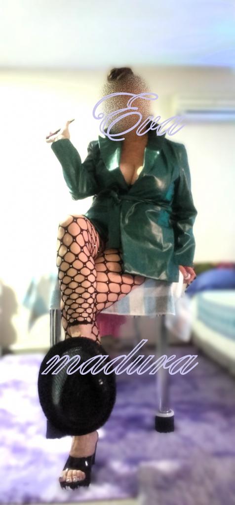 Chica busca chico en Sevilla: 