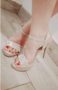 631875842: Chica busca chico en Madrid