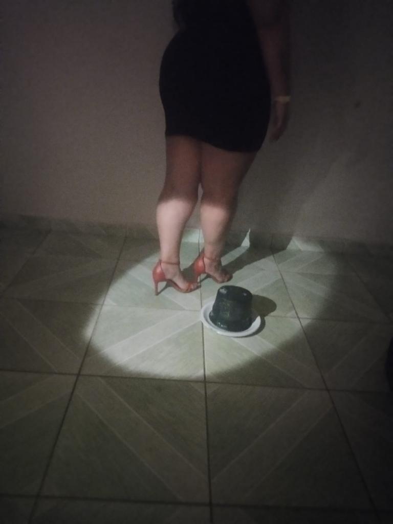 Chica busca chico en Lugo: 