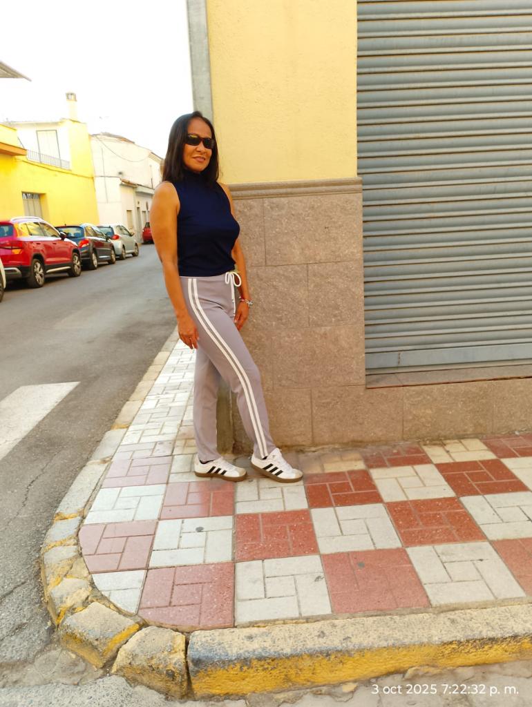 Chica busca chico en Granada: 