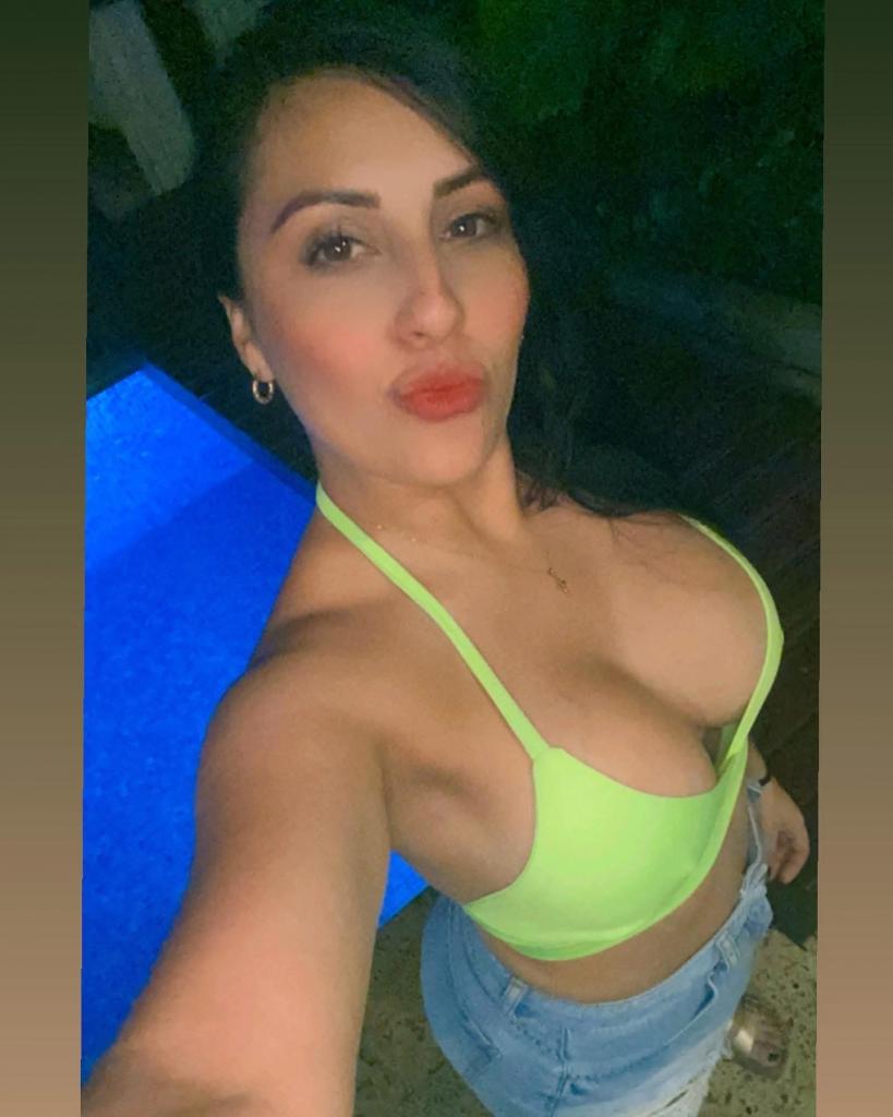 Chica busca chico en Granada: 