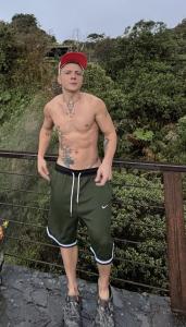 623121043: Chico busca chica en Granada