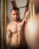 612561084: Chico busca chica en Madrid