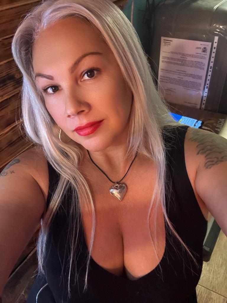 Chica busca chico en Barcelona: 