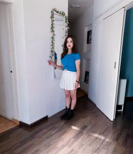 663395539: Chica busca chico en Barcelona