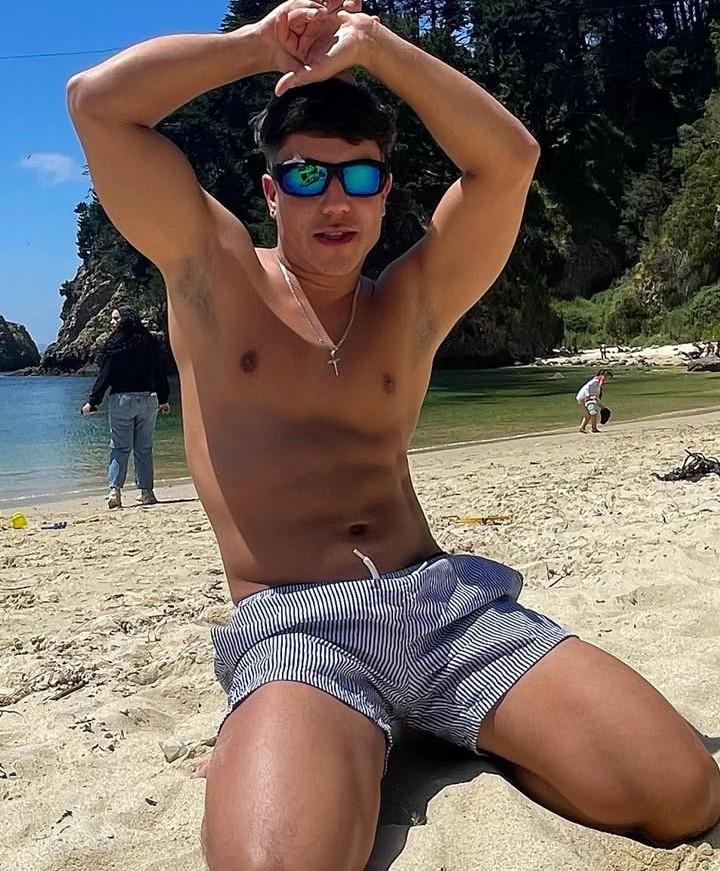 Chico busca chica en Cantabria: 