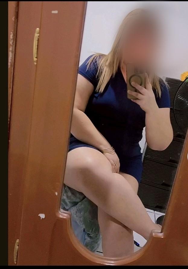 672589677: Chica busca chico en Cádiz