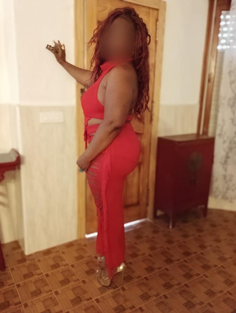 694252540: Chica busca chico en Guipúzcoa