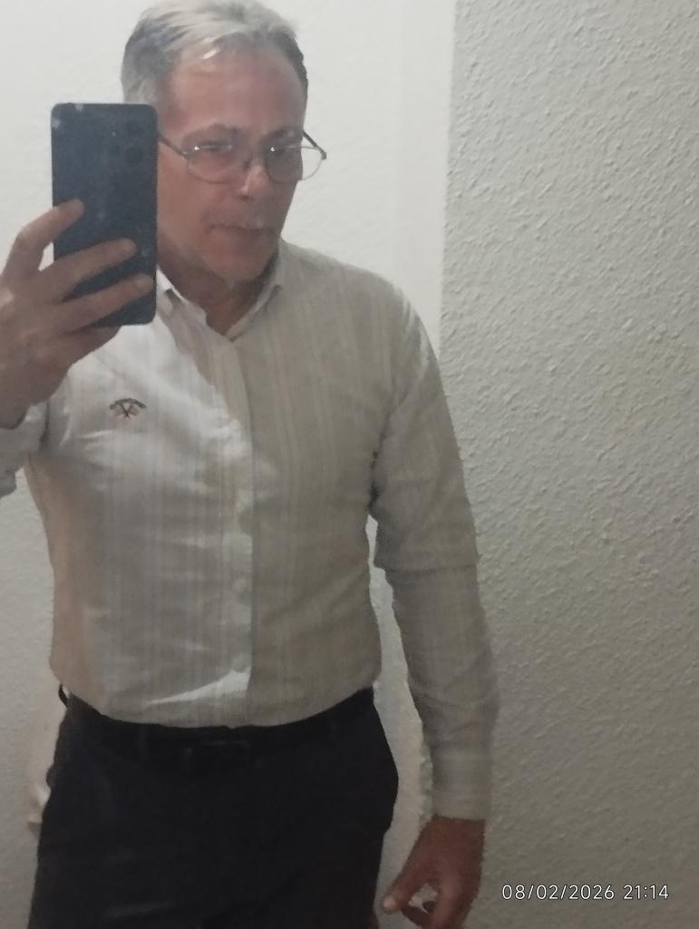 Chico busca chica en Murcia: 