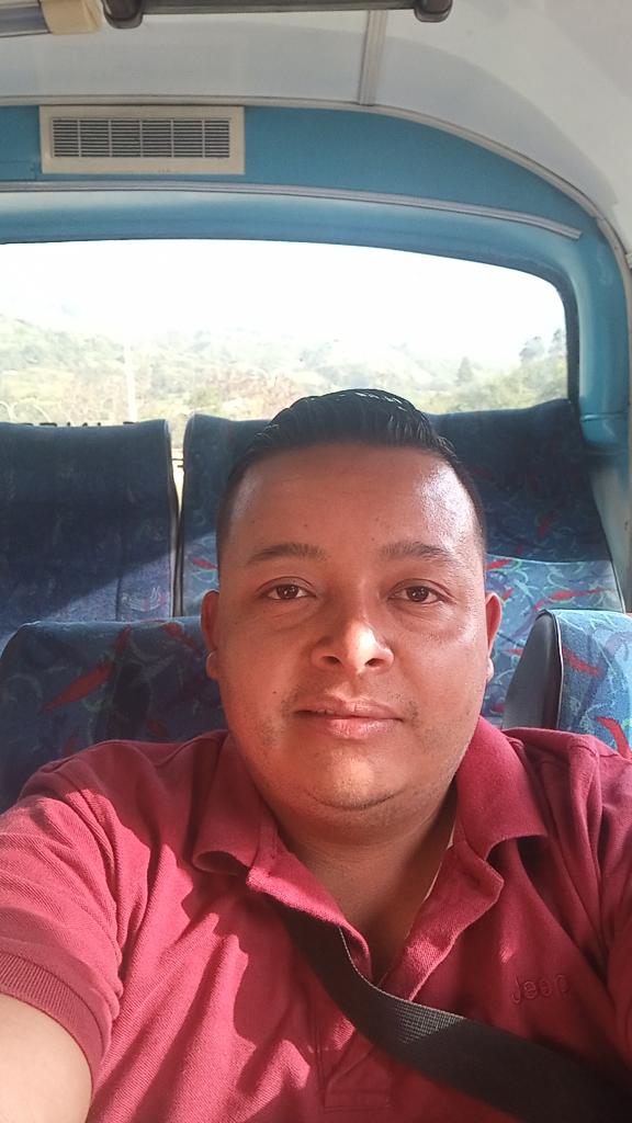 611526069: Chico busca chica en Valencia