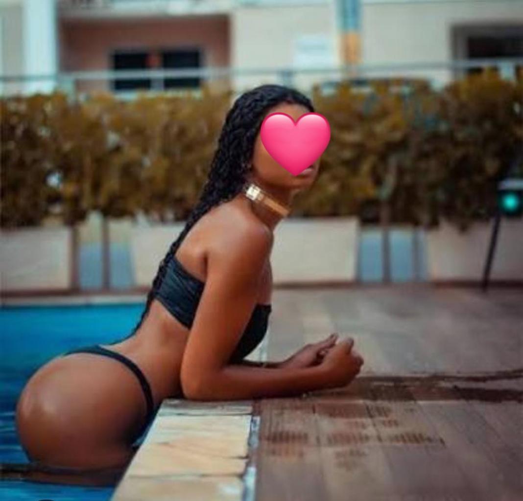 Chica busca chico en Sevilla: 