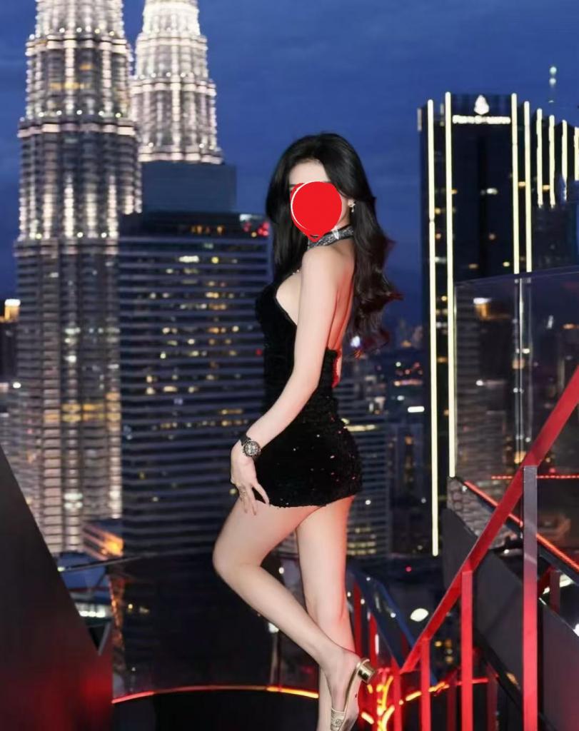 671037722: Chica busca chico en Valencia