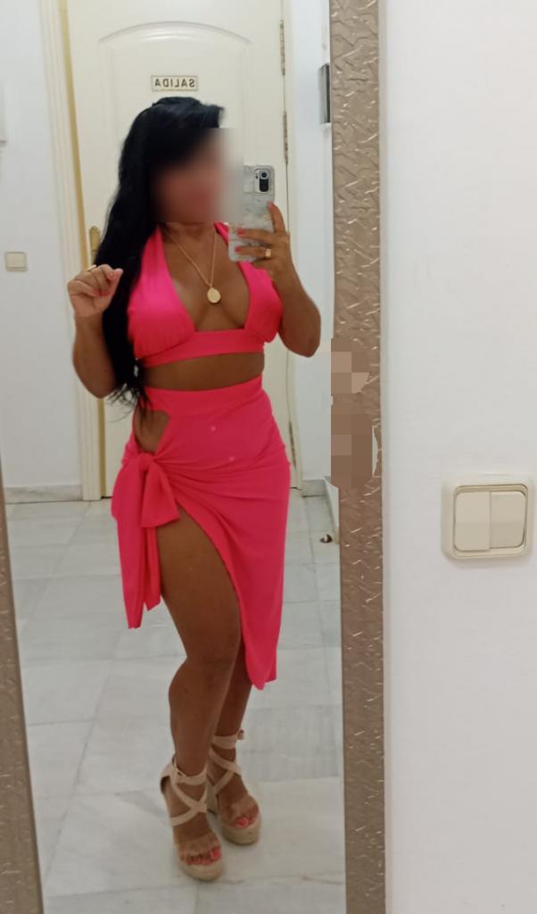 Chica busca chico en Tenerife: 