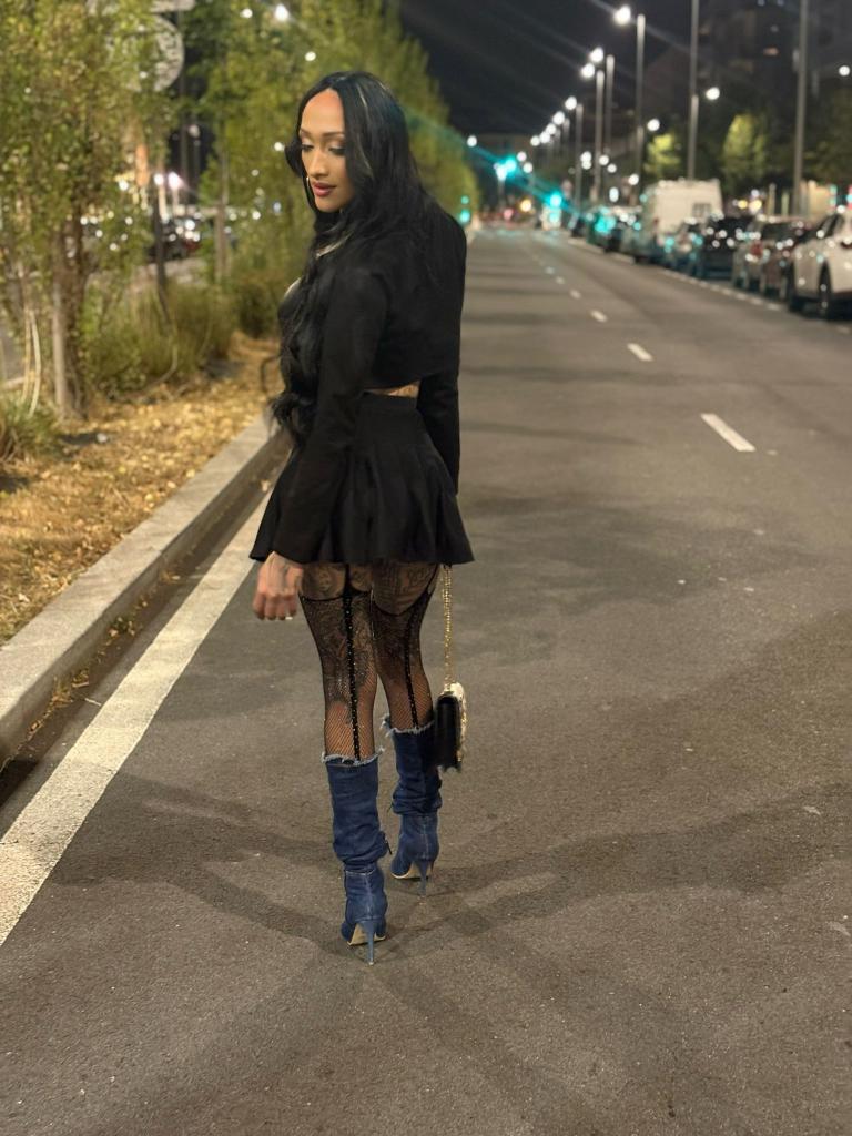 647695495: Transexual en Guipúzcoa