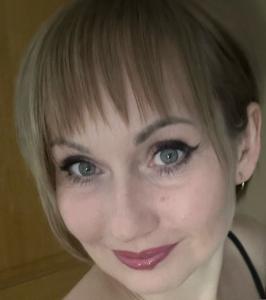 602722369: Chica busca chico en Cantabria