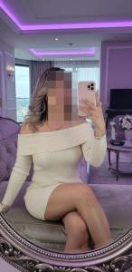 664217326: Chica busca chico en Ibiza