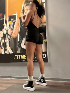 637109642: Chica busca chico en Soria