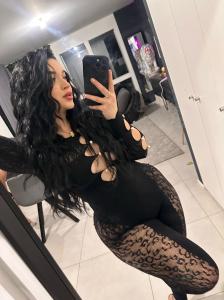 632274233: Chica busca chico en Madrid