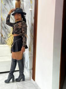 614939981: Chica busca chico en Lugo