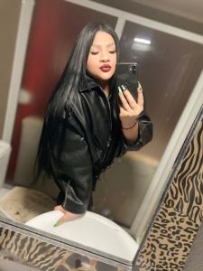 613849347: Chica busca chico en Sevilla