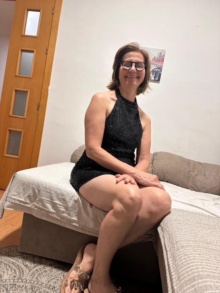 Chica busca chico en Almería: 