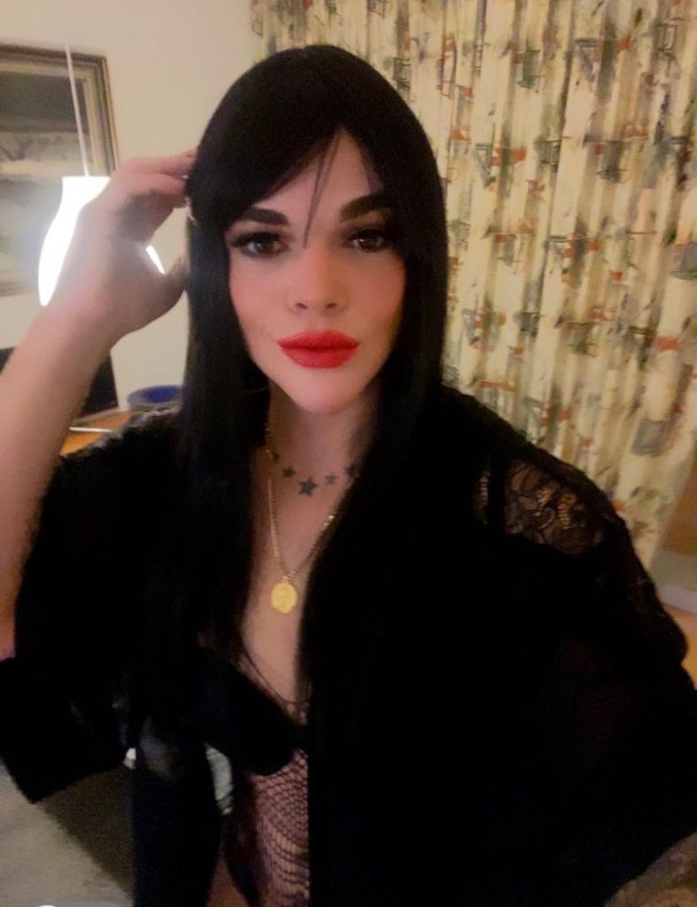 600482433: Transexual en Cádiz