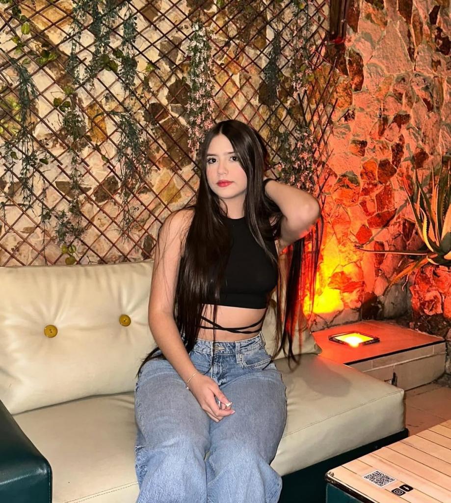 Chica busca chico en Tenerife: 