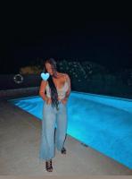 642989260: Chica busca chico en Barcelona