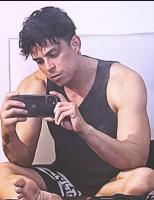 672586779: Chico busca chica en Gerona