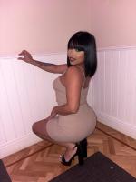 680366967: Chica busca chico en Madrid