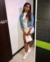 614939981: Chica busca chico en La Coruña