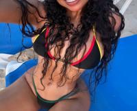 667590915: Chica busca chico en Barcelona