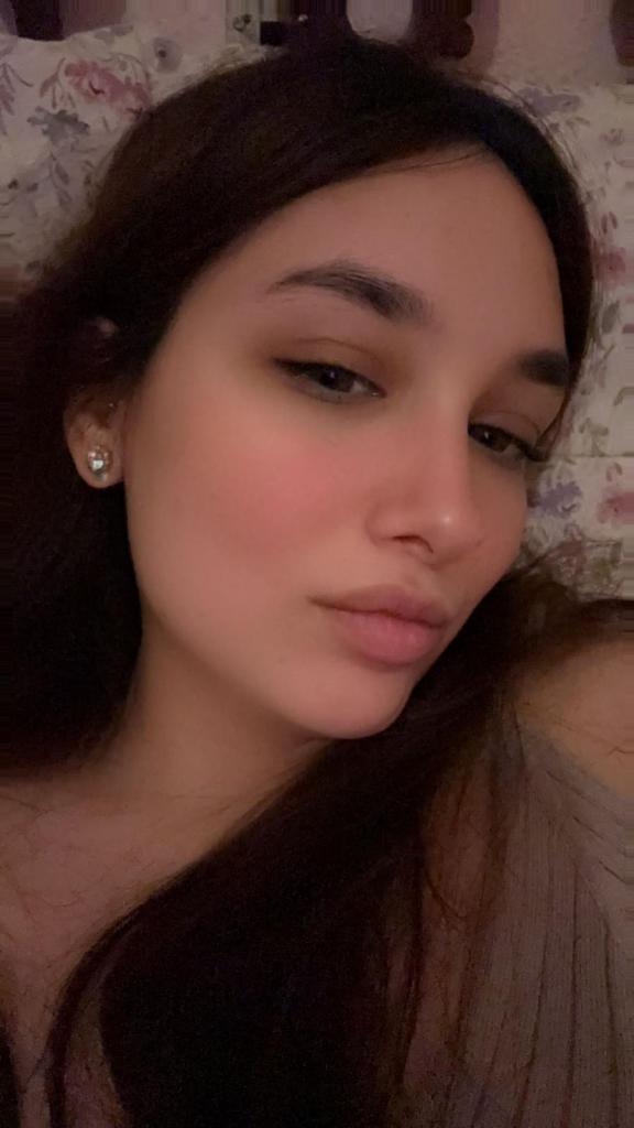 624325761: Chica busca chico en Barcelona