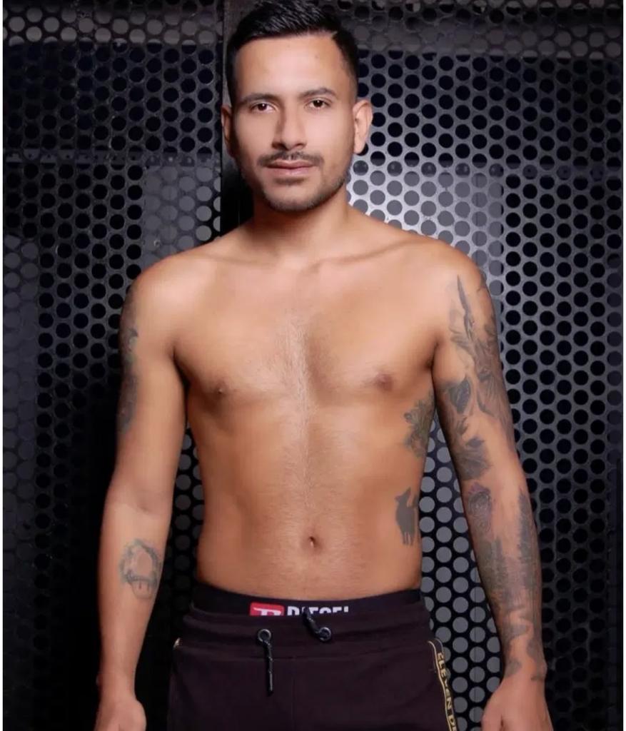 Chico busca chica en Las Palmas: 