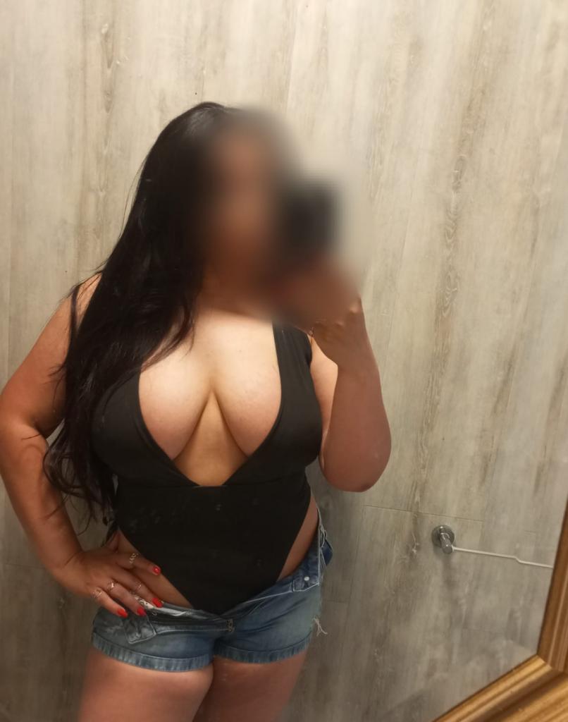 Chica busca chico en Tarragona: Chica busca chico