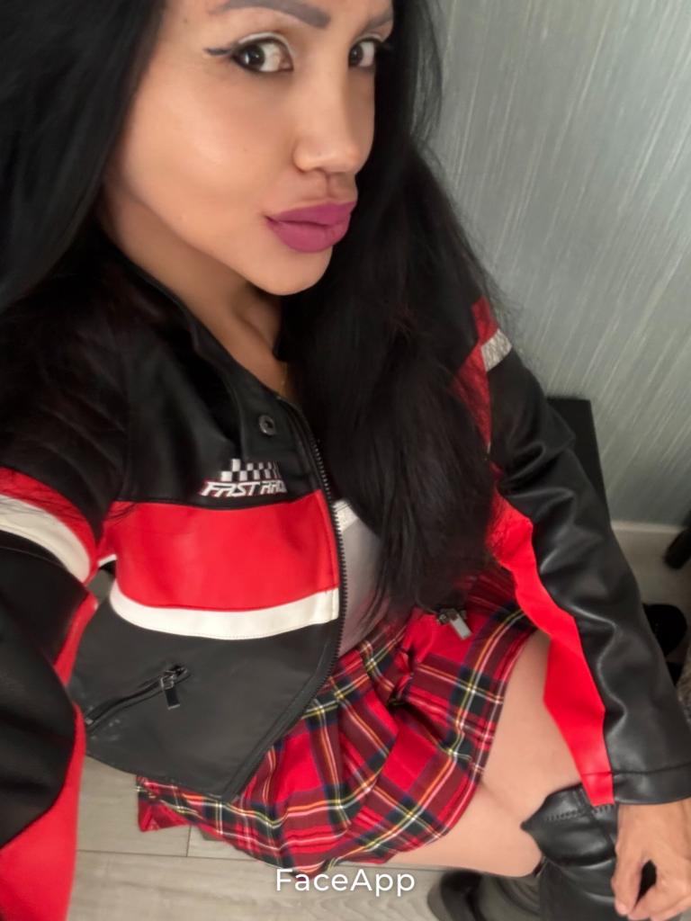 Chica busca chico en Burgos: 