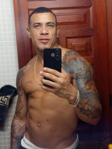 613998179: Chico busca chica en Cádiz