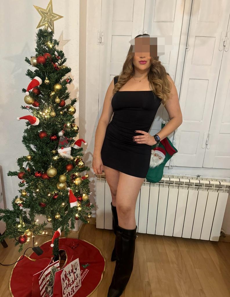 635115530: Chica busca chico en Barcelona