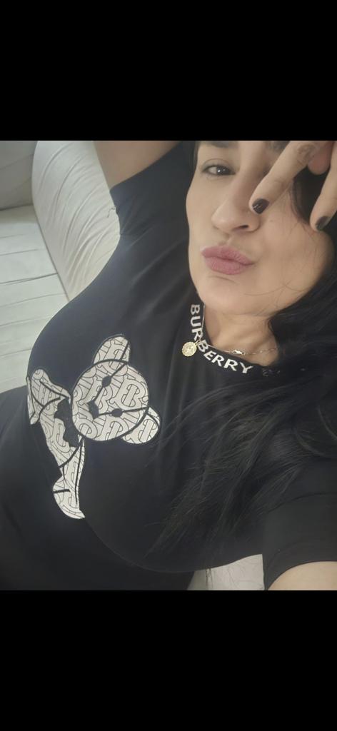 Chica busca chico en Cádiz: 