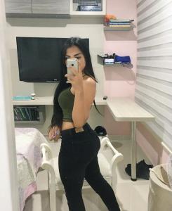 631796655: Chica busca chico en Madrid