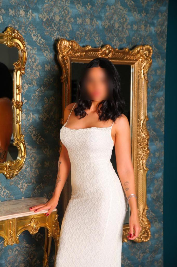 Chica busca chico en Madrid: Chica busca chico