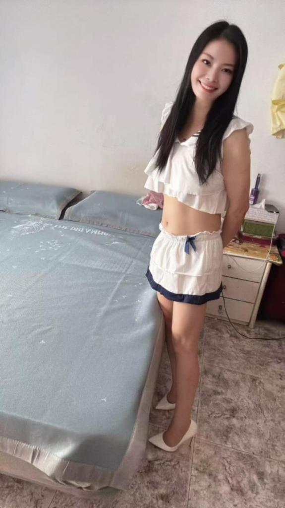 655724757: Chica busca chico en Barcelona