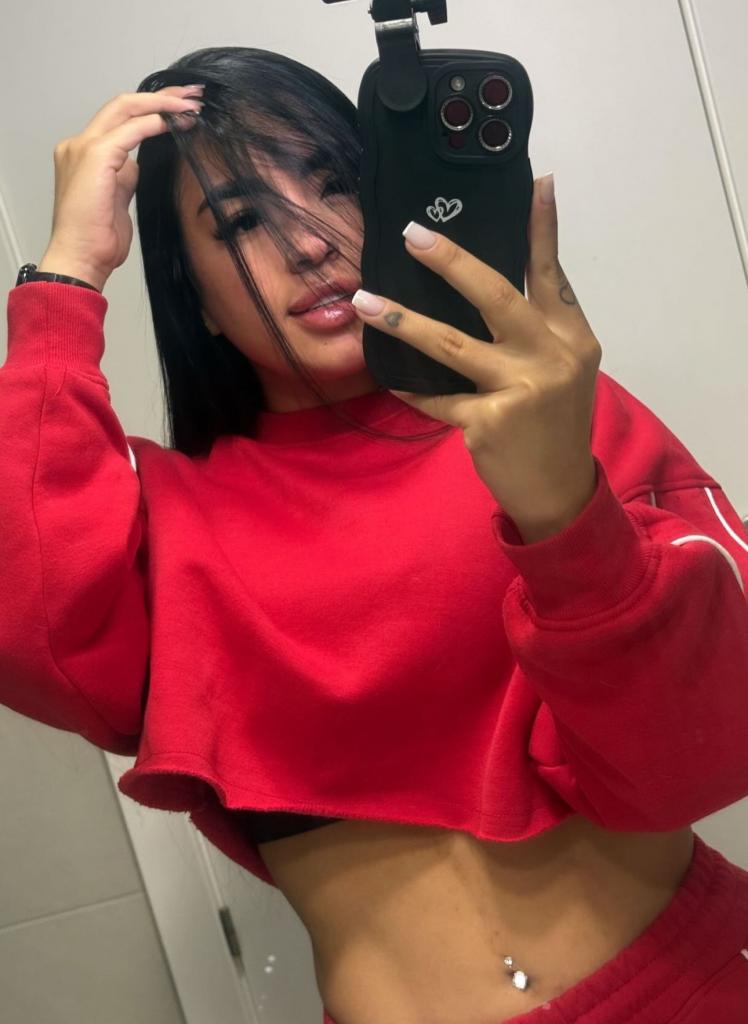 Chica busca chico en Tenerife: 