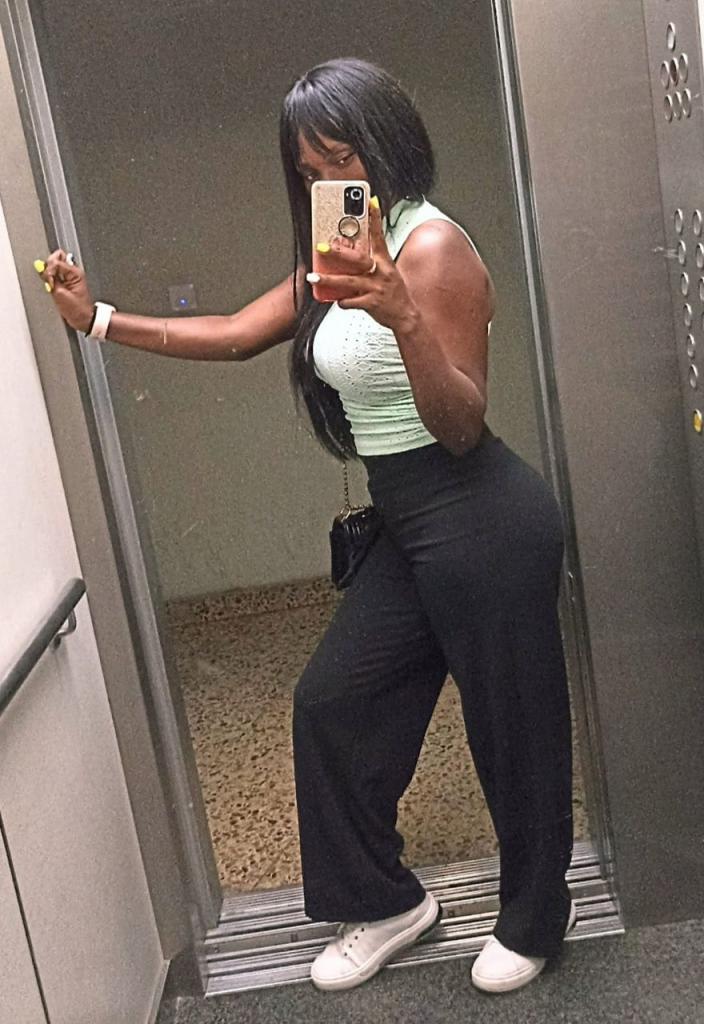 642956321: Chica busca chico en Burgos