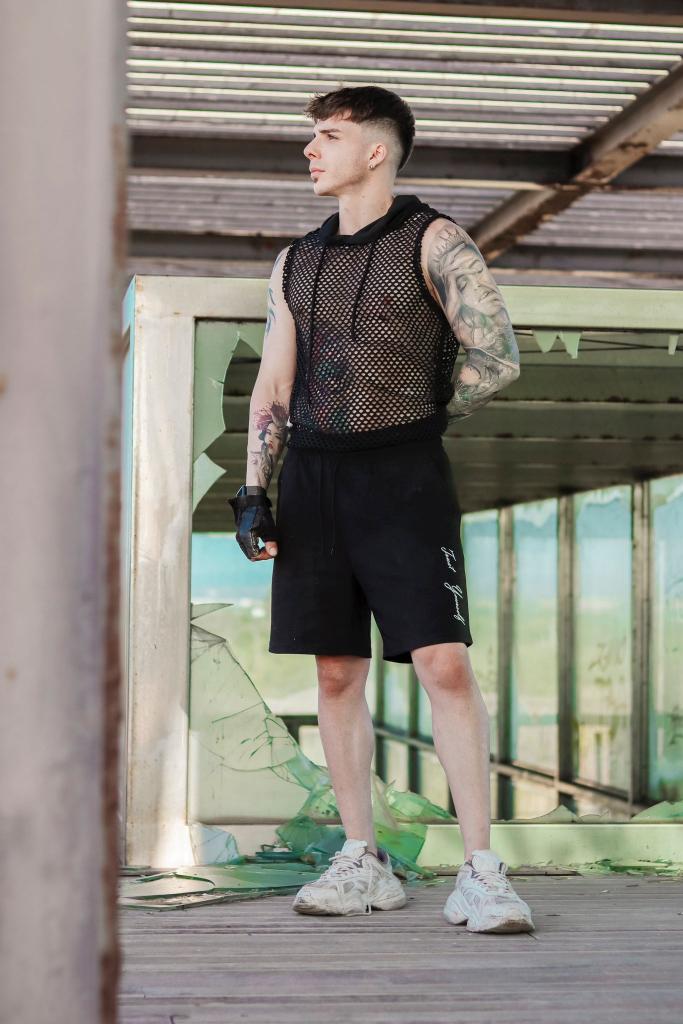 698309898: Chico busca chica en Valencia