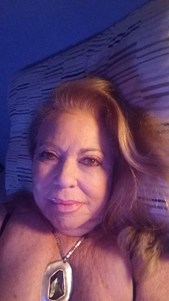 Chica busca chico en La Coruña: 